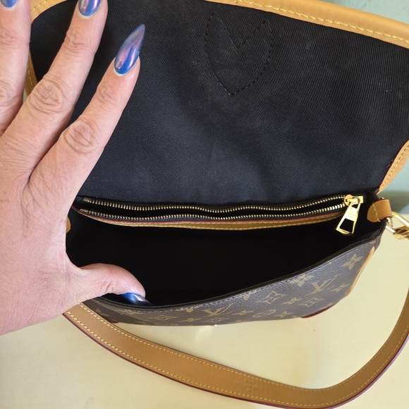 Louis Vuitton Diane Monogram Black - Picture 5 of 16